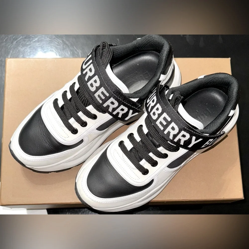 Burberry Unisex Leather Fashion Sneakers size: 5.5 or 6 - Picture 3 of 9